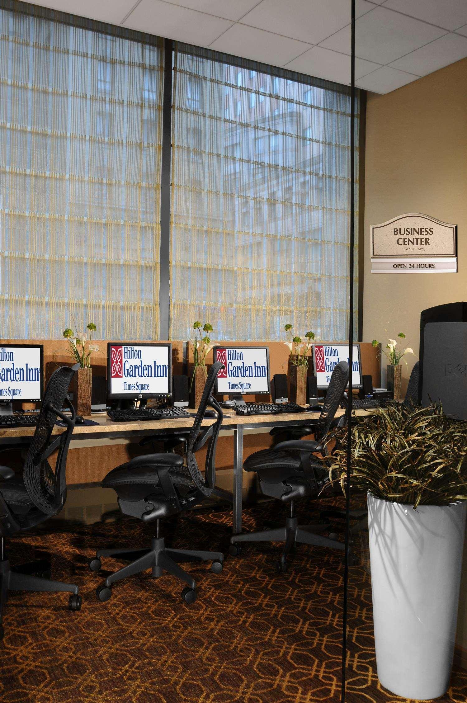 Kimpton Theta New York - Times Square By Ihg Nova York Facilidades foto A typical business center at a hotel
