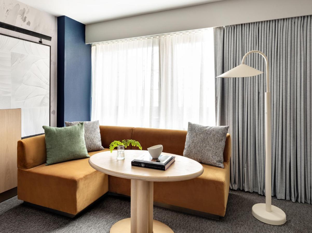 Kimpton Theta New York - Times Square By Ihg Nova York Exterior foto A living room at the Hotel Zags