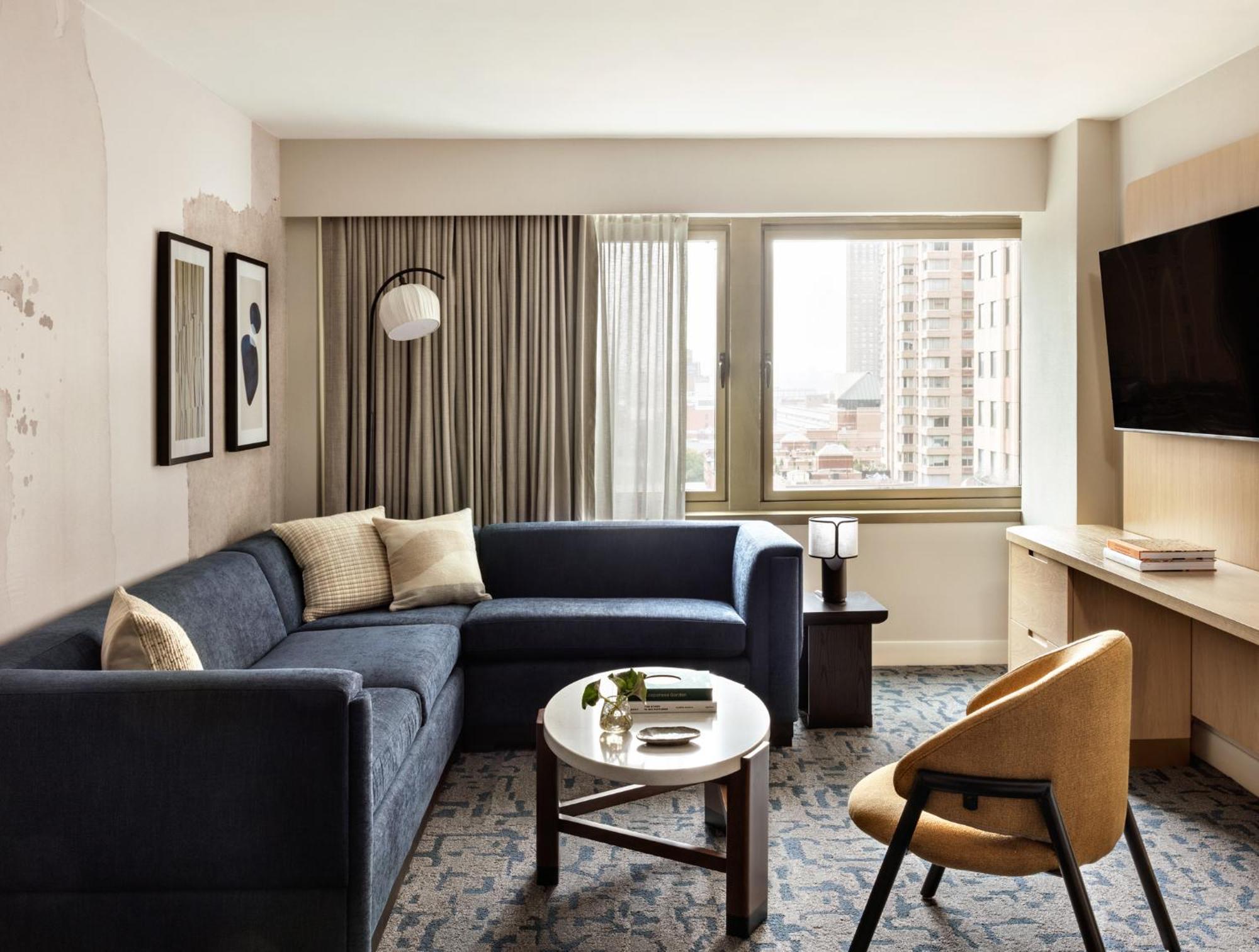 Kimpton Theta New York - Times Square By Ihg Nova York Exterior foto A living room at the hotel