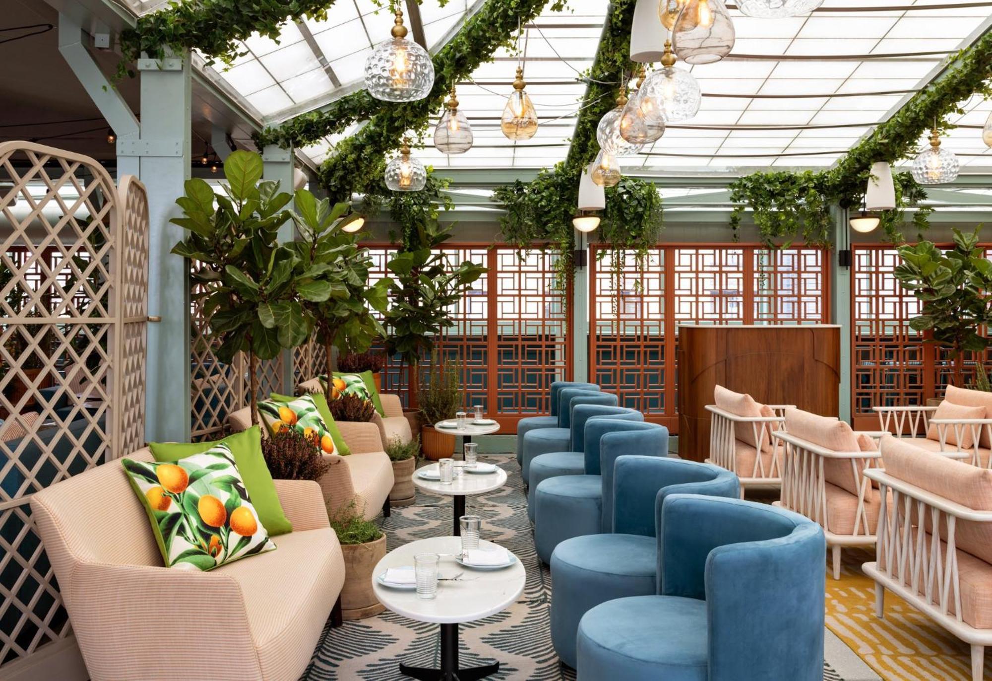 Kimpton Theta New York - Times Square By Ihg Nova York Exterior foto The Terrace at The Standard London