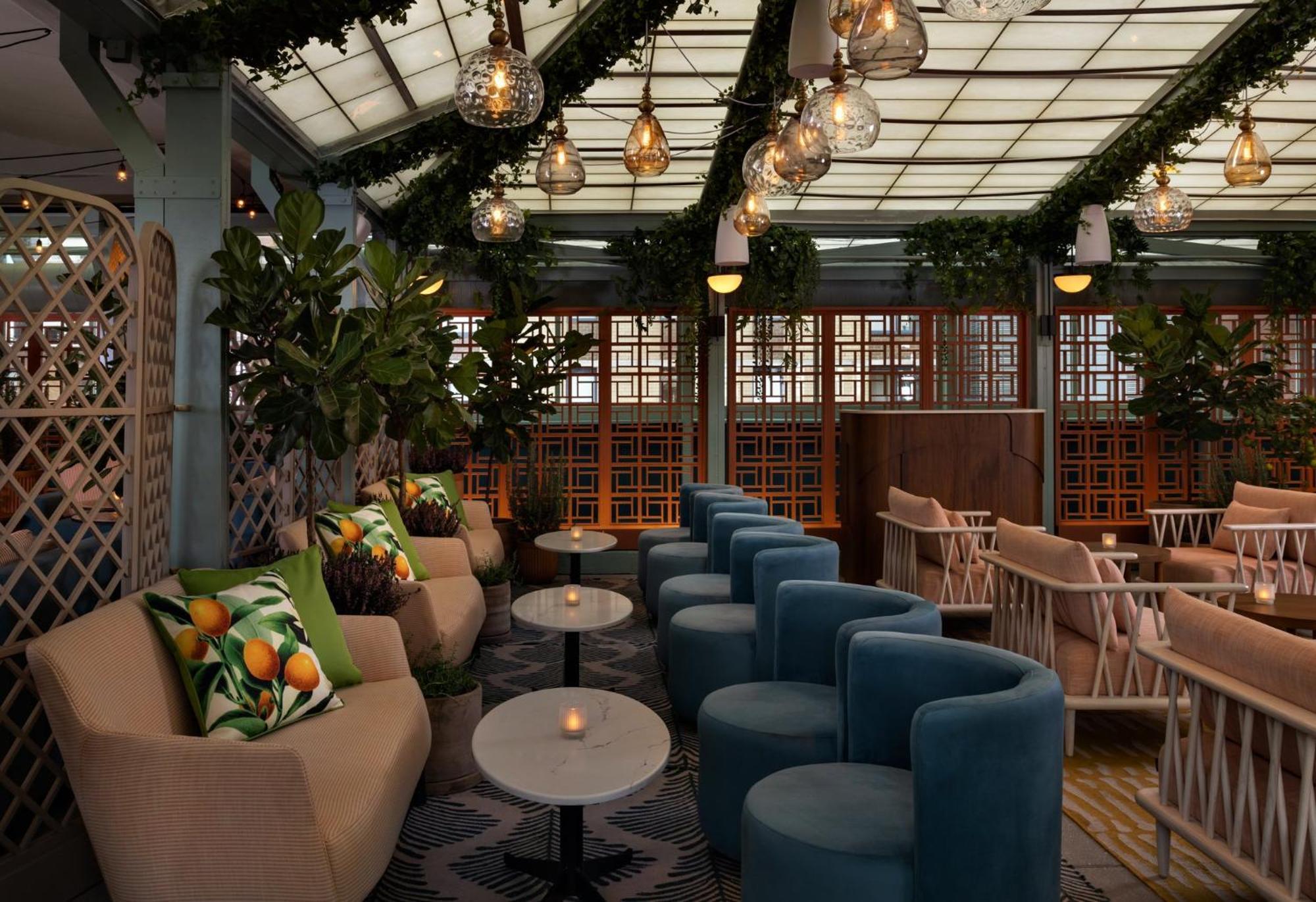 Kimpton Theta New York - Times Square By Ihg Nova York Exterior foto The Terrace at The Standard East Village